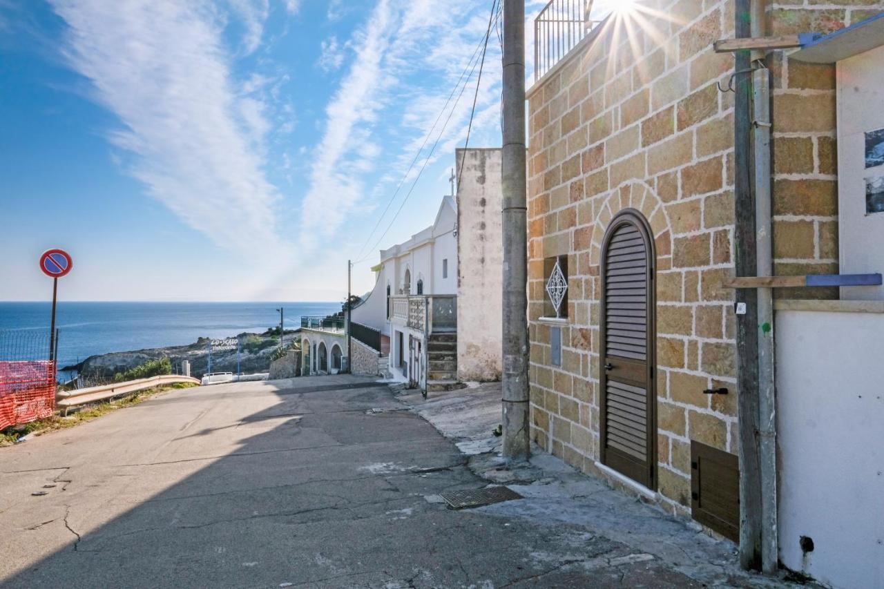 Una Torre Nel Mare Gagliano del Capo Bagian luar foto